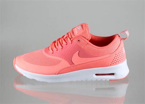 nike schuhe coral|coral color Nike's.